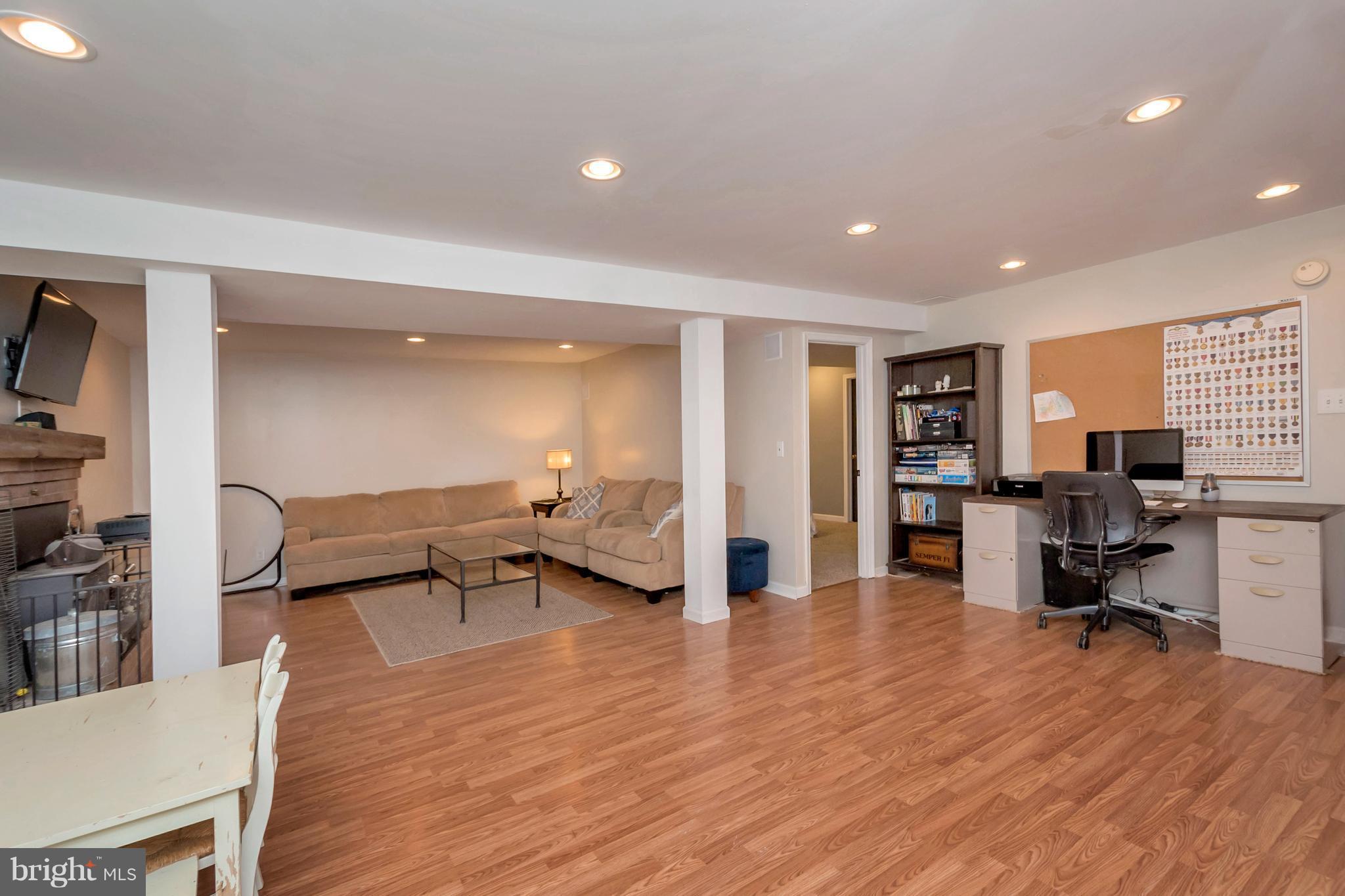 2409 Courthouse Road Stafford, VA 22554 - Photo 21 of 30 Family Room