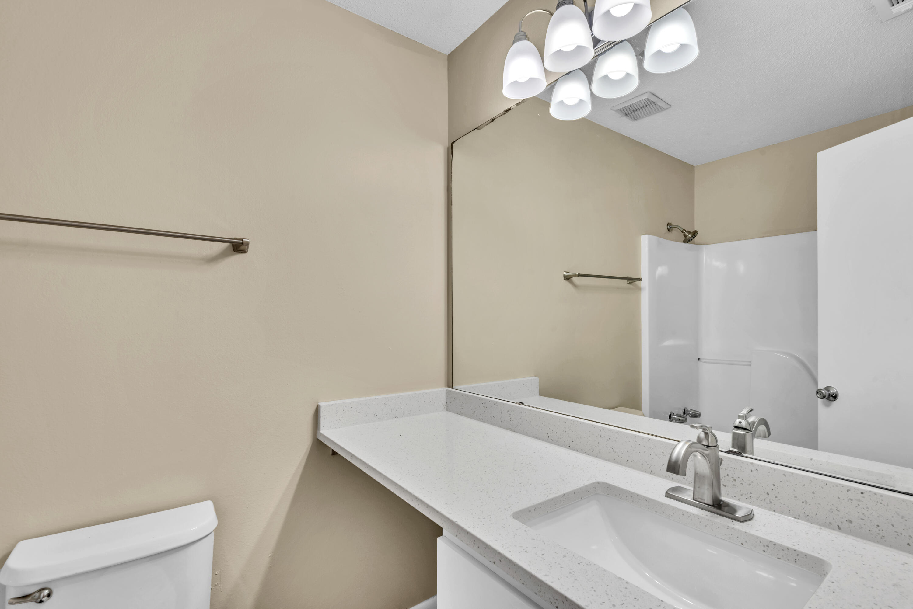 502 Channel Marker Street, Unit 8 Mary Esther, FL 32569 - Photo 11 of 20 502 Channel Marker Unit 122024-01-29 at