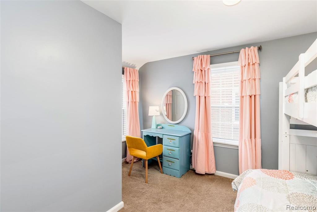 1315 Hampton Road Grosse Pointe, MI 48236 - Photo 19 of 60