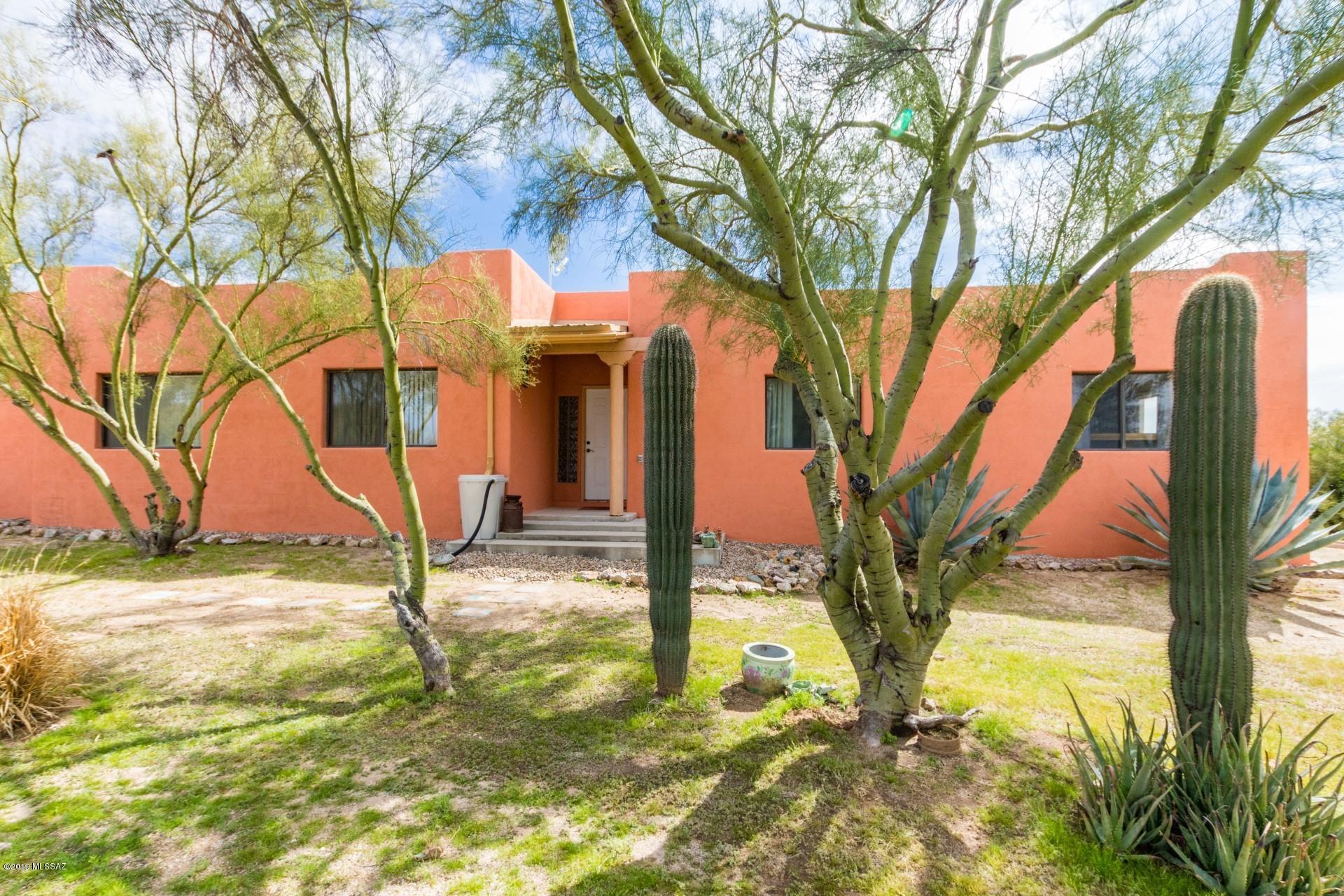 10855 North Sandra Road Tucson, AZ 85742 - Photo 1 of 24 Gallery Image 1
