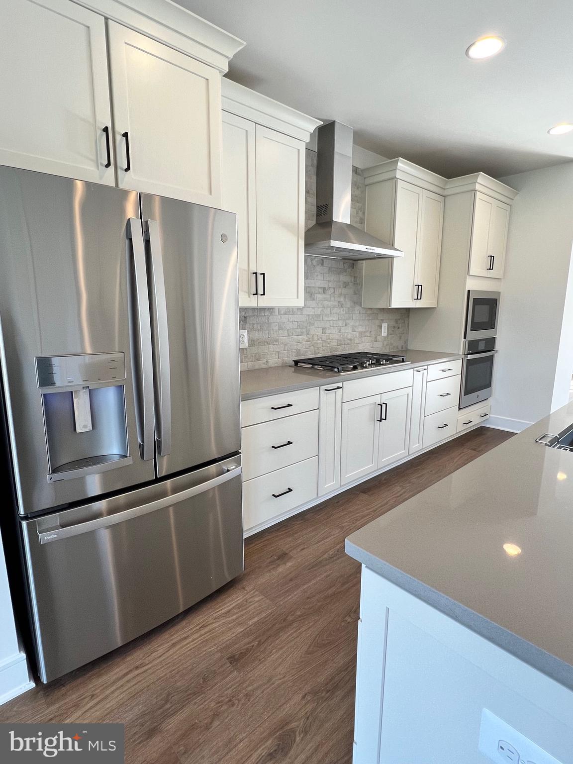 43421 Farringdon Square Ashburn, VA 20148 - Photo 20 of 45 Kitchen