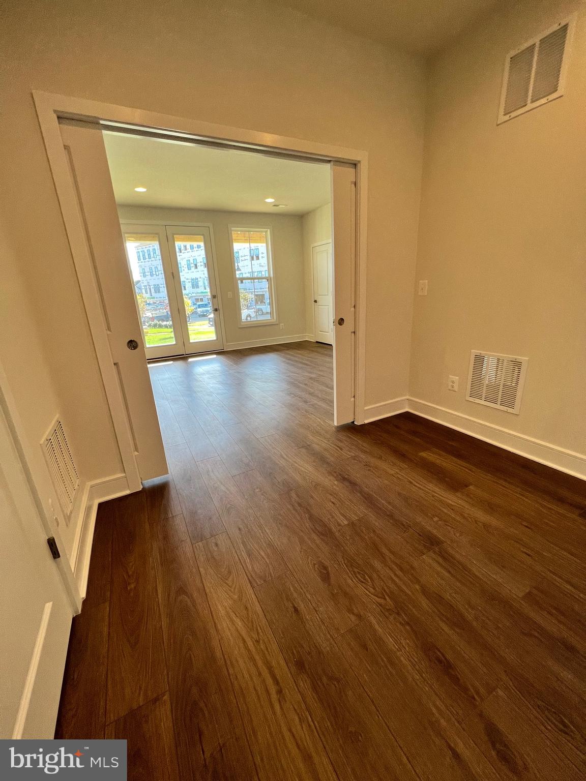 43421 Farringdon Square Ashburn, VA 20148 - Photo 10 of 45 Study/Den