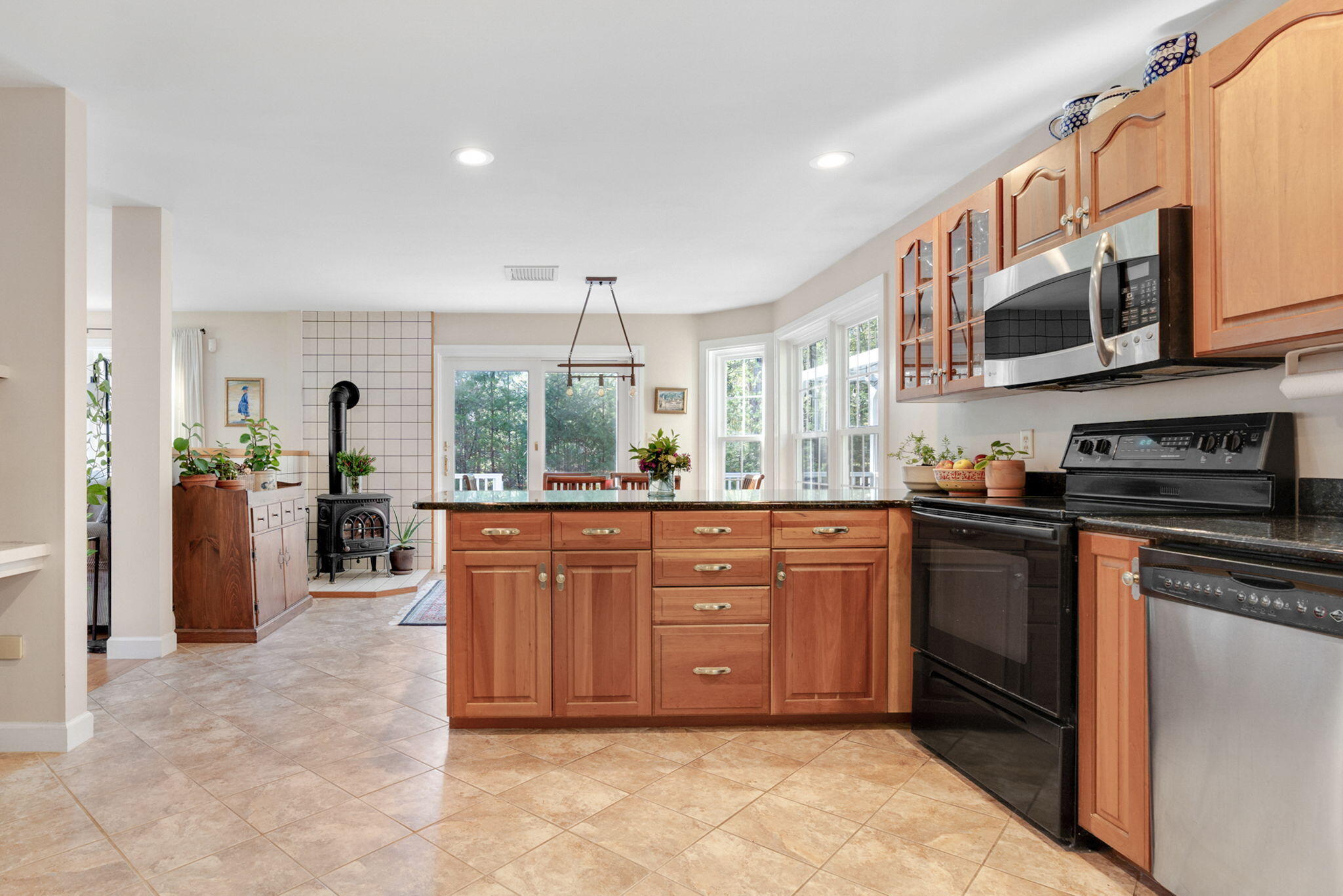 32 Bristol Road Freeport, ME 04032 - Photo 3 of 56 32Bristol-24