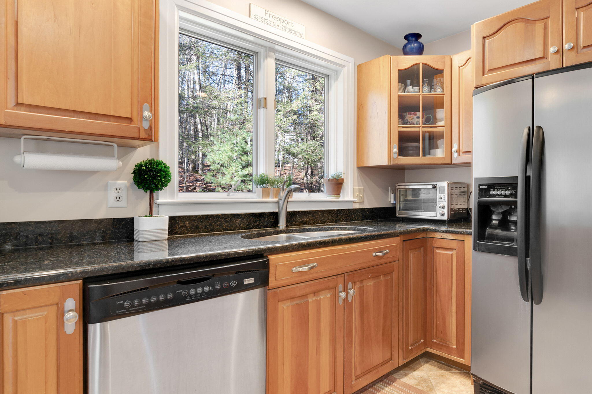 32 Bristol Road Freeport, ME 04032 - Photo 5 of 56 32Bristol-23