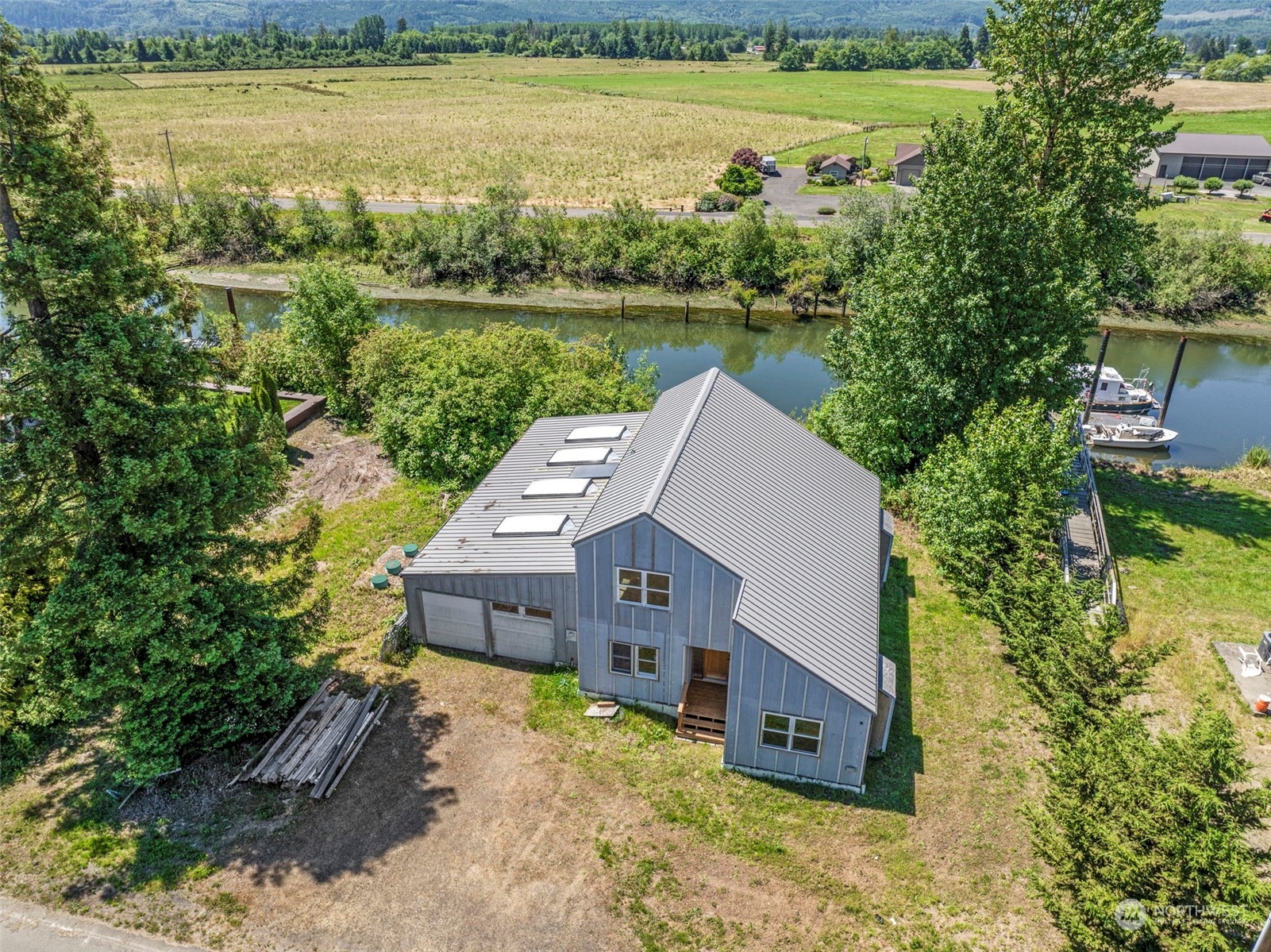 377 East Little Island Road Cathlamet, WA 98612 - Photo 2 of 29 Gallery Image 2