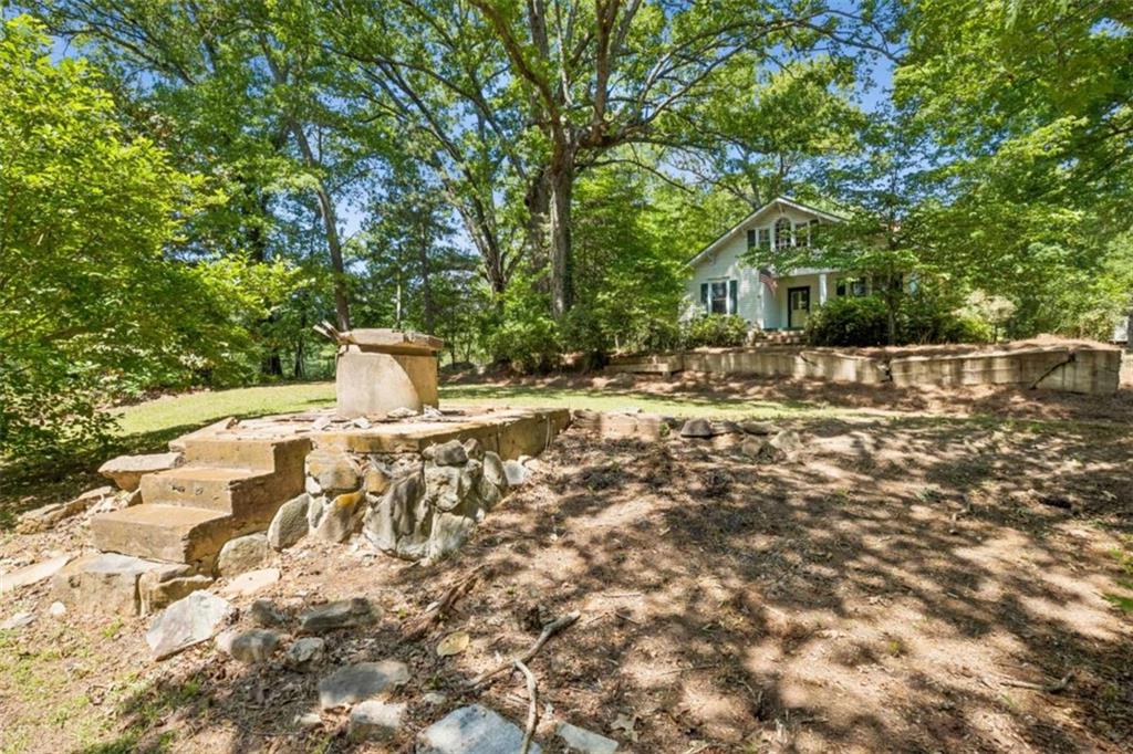 329 Gilbert Road Jefferson, GA 30549 - Photo 2 of 59