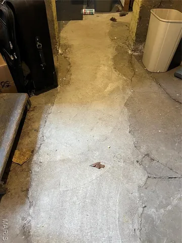 $450,000 | 1712 Yale Avenue, Unit A, Richmond Heights, MO 63117