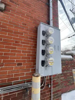 $450,000 | 1712 Yale Avenue, Unit A, Richmond Heights, MO 63117