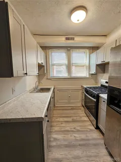 $450,000 | 1712 Yale Avenue, Unit A, Richmond Heights, MO 63117
