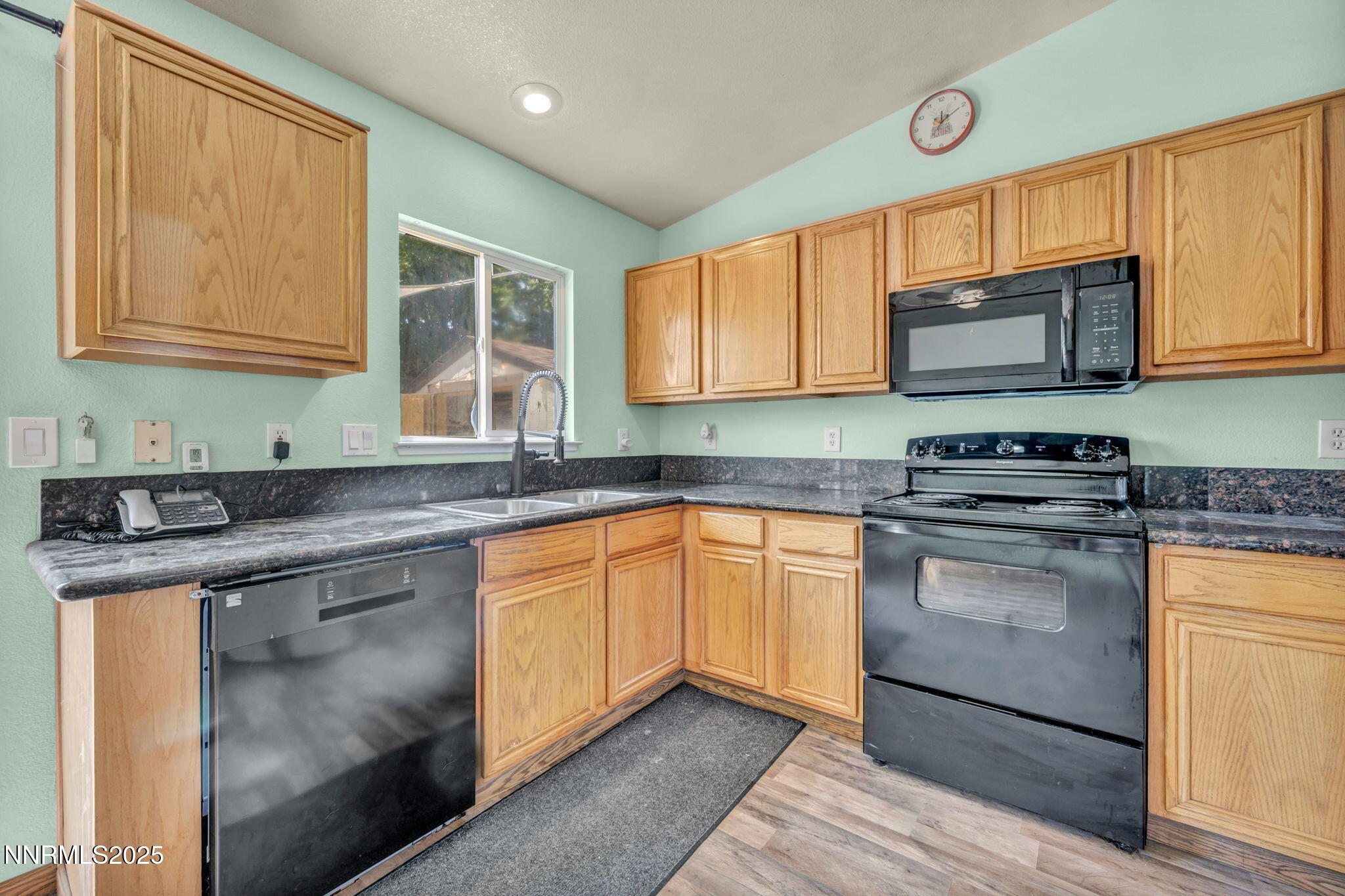 17778 Fiesta Court Reno, NV 89508 - Photo 26 of 41 26-web-or-mls-17778-fiesta-ct