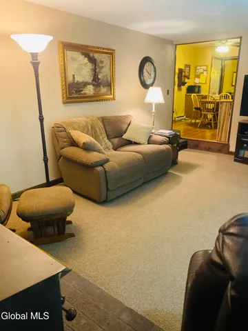 $399,000 | 606 Tedesco Court, Guilderland, NY 12303