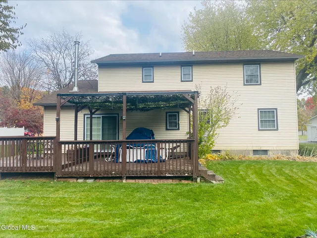 $399,000 | 606 Tedesco Court, Guilderland, NY 12303