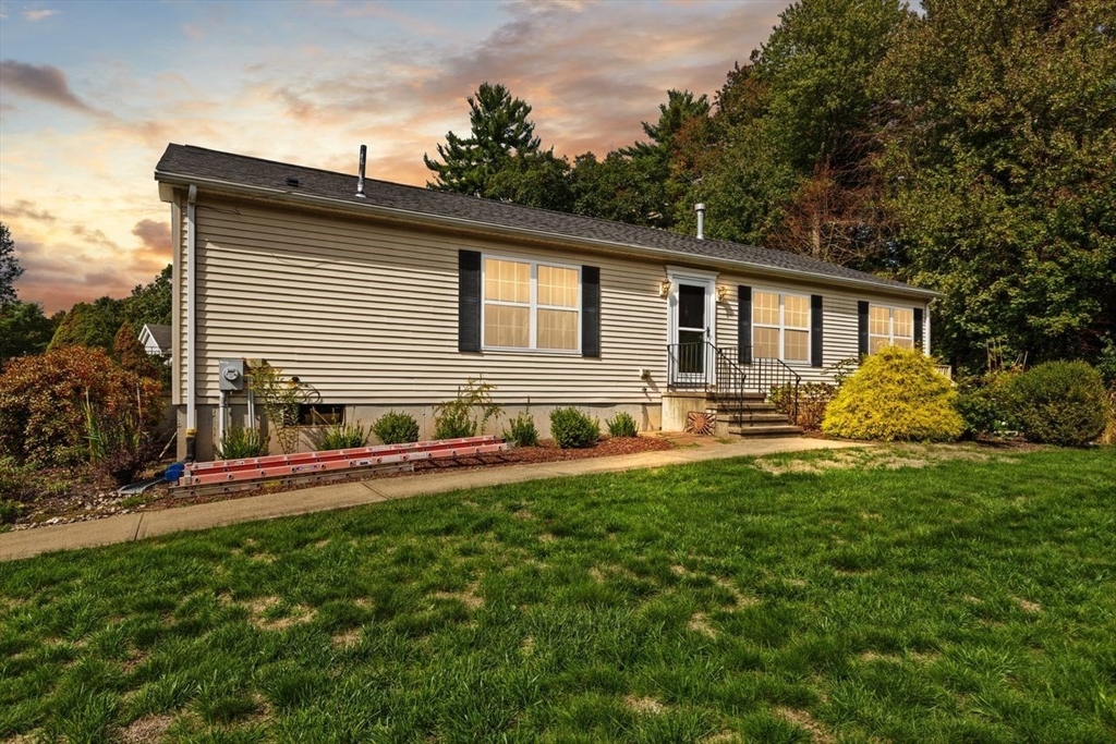 14 Mountain Ash Road, Unit 14 East Bridgewater, MA 02333 - Photo 1 of 26