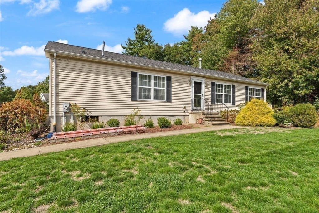 14 Mountain Ash Road, Unit 14 East Bridgewater, MA 02333 - Photo 23 of 26