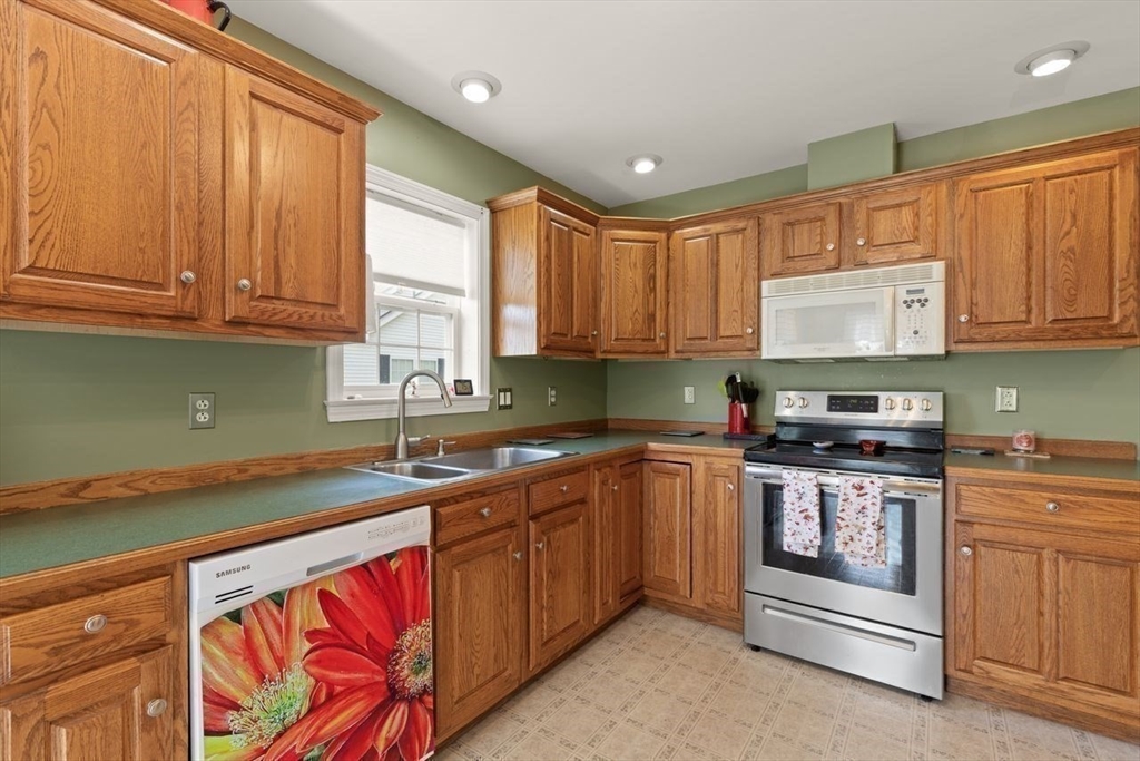 14 Mountain Ash Road, Unit 14 East Bridgewater, MA 02333 - Photo 24 of 26
