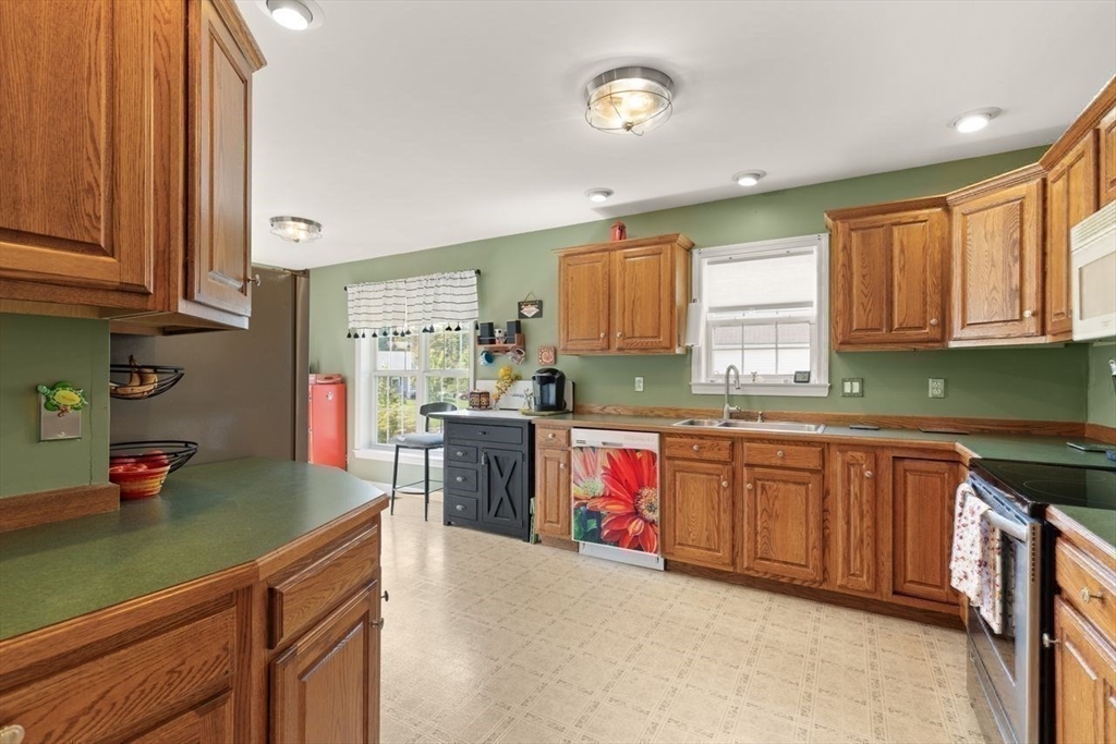 14 Mountain Ash Road, Unit 14 East Bridgewater, MA 02333 - Photo 4 of 26