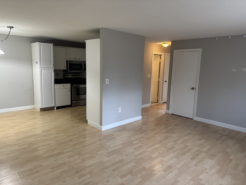 81 Nicholas Road, Unit G Framingham, MA 01701 - Photo 5 of 9 Gallery Image 5