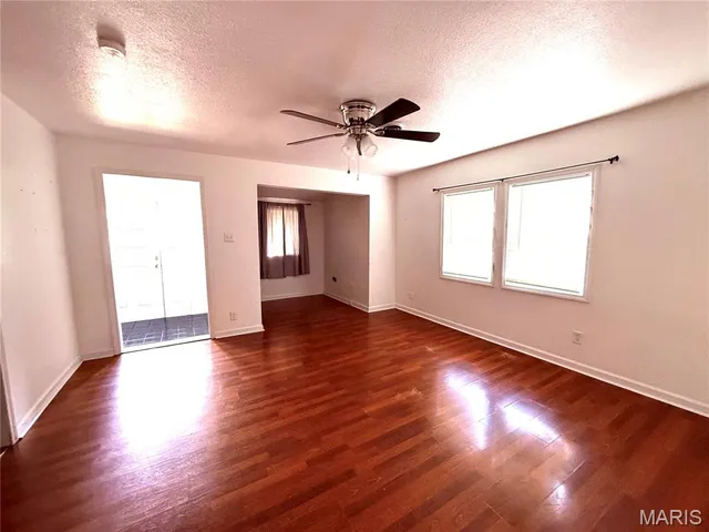 $90,000 | 608 East Gibbs Avenue, Salem, MO 65560