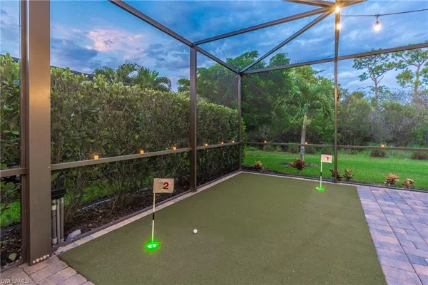 a view of a tennis court