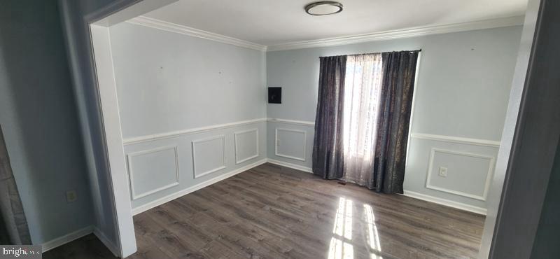 351 Thumper Drive Ranson, WV 25438 - Photo 7 of 44 an entryway with a window and wooden floor