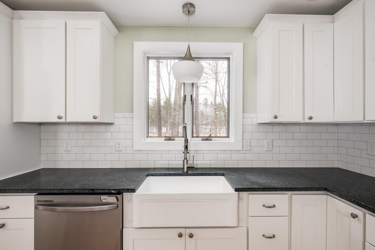 23 Nute Road Madbury, NH 03823 - Photo 3 of 40