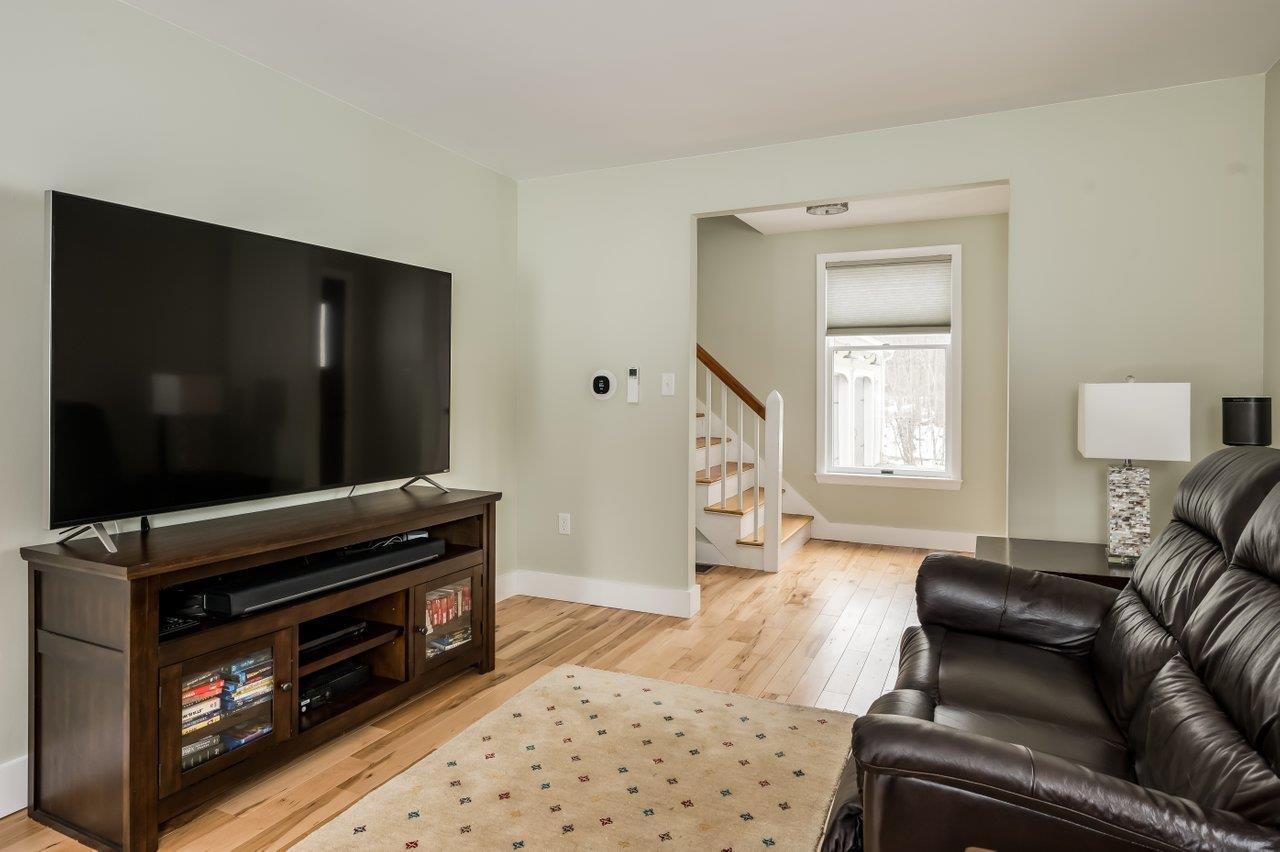 23 Nute Road Madbury, NH 03823 - Photo 5 of 40