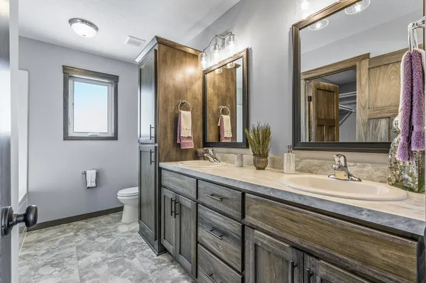 $589,425 | 18080 100th Court North, Maple Grove, MN 55311