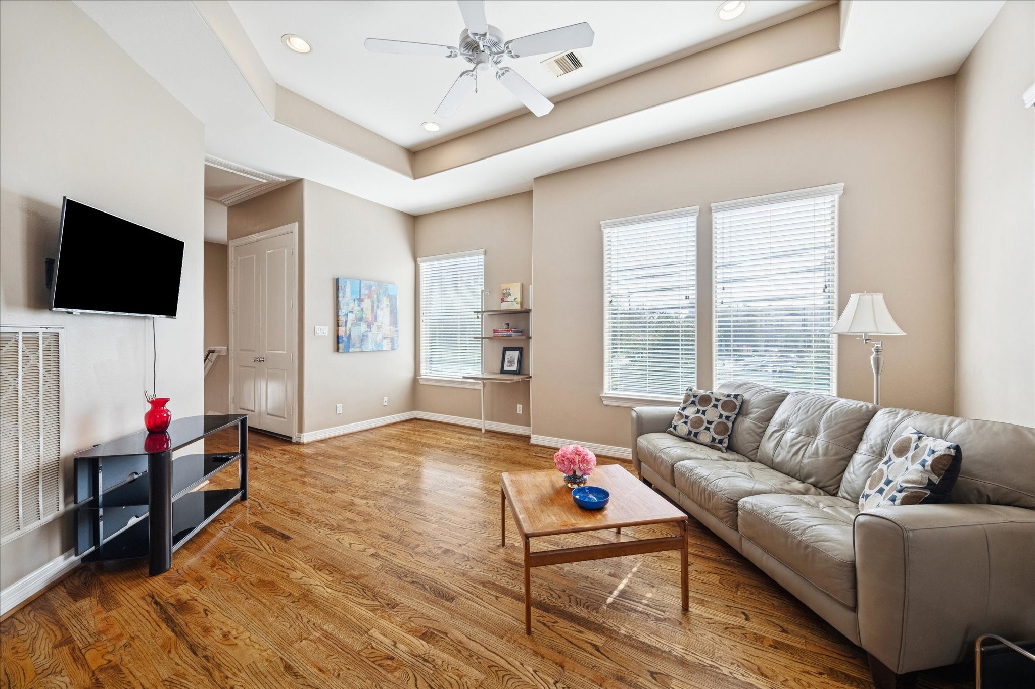 3878 Center Street Houston, TX 77007 - Photo 13 of 25