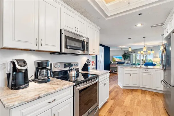 $5,500 | 5621 Gulf Of Mexico Drive, Unit 103, Longboat Key, FL 34228