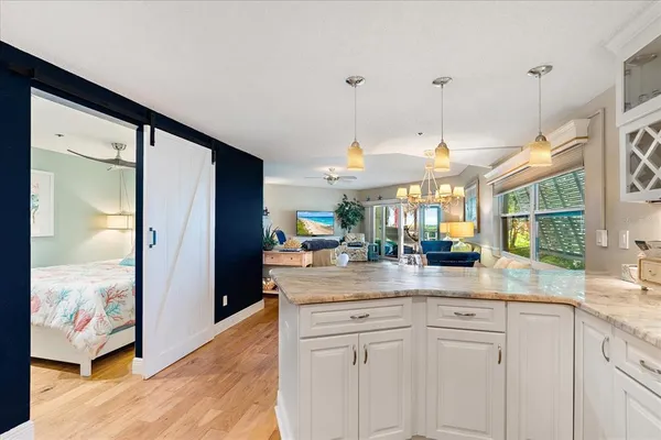 $5,500 | 5621 Gulf Of Mexico Drive, Unit 103, Longboat Key, FL 34228