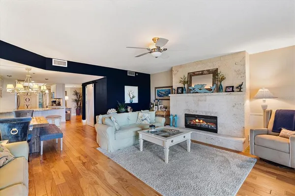 $5,500 | 5621 Gulf Of Mexico Drive, Unit 103, Longboat Key, FL 34228