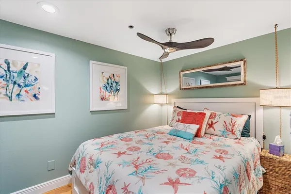 $5,500 | 5621 Gulf Of Mexico Drive, Unit 103, Longboat Key, FL 34228