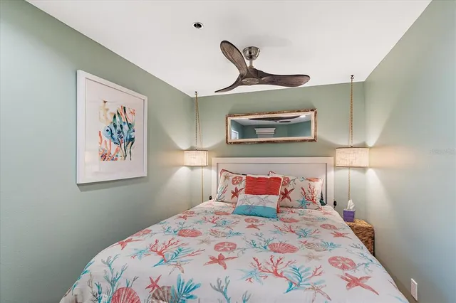 $9,000 | 5621 Gulf Of Mexico Drive, Unit 103, Longboat Key, FL 34228