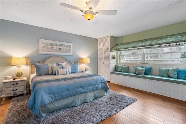 $5,500 | 5621 Gulf Of Mexico Drive, Unit 103, Longboat Key, FL 34228