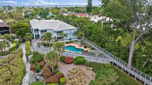 $9,000 | 5621 Gulf Of Mexico Drive, Unit 103, Longboat Key, FL 34228