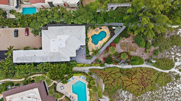 $5,500 | 5621 Gulf Of Mexico Drive, Unit 103, Longboat Key, FL 34228