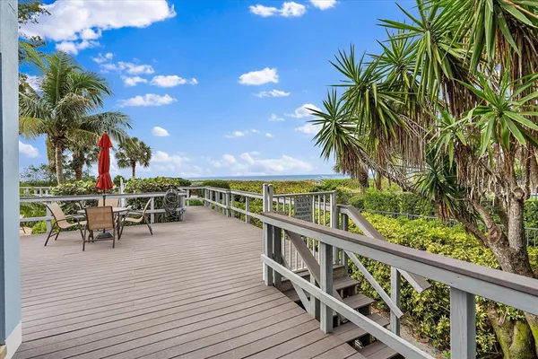 $5,500 | 5621 Gulf Of Mexico Drive, Unit 103, Longboat Key, FL 34228