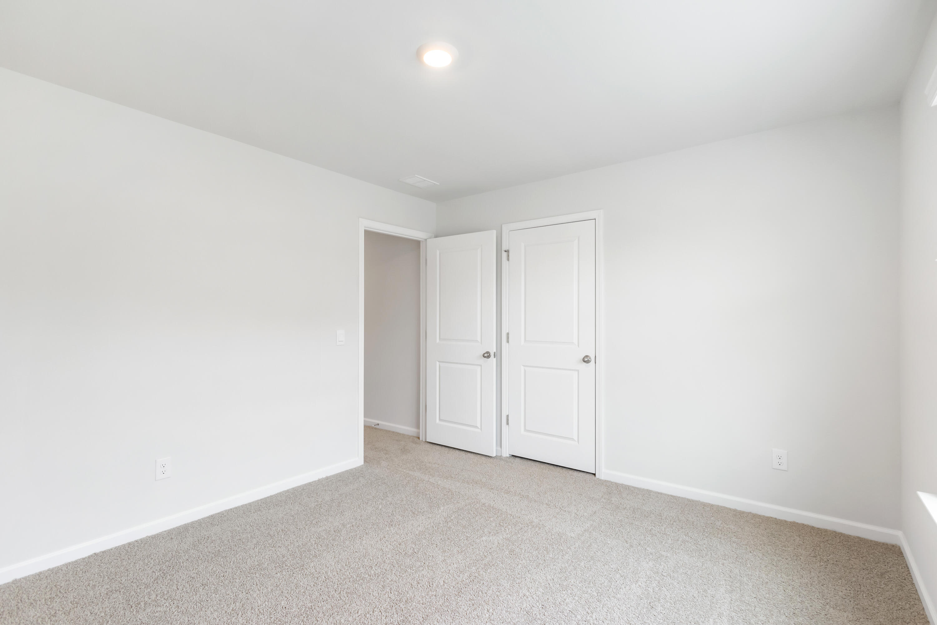 221 Yarrow Way Moncks Corner, SC 29461 - Photo 24 of 41 148 Grouper Ln Interior_34