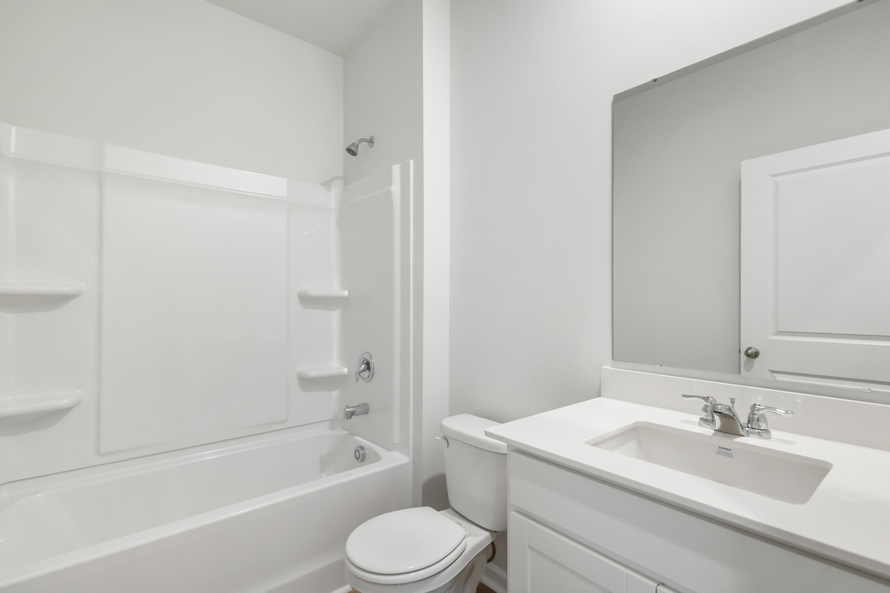 221 Yarrow Way Moncks Corner, SC 29461 - Photo 28 of 41 148 Grouper Ln Interior_17