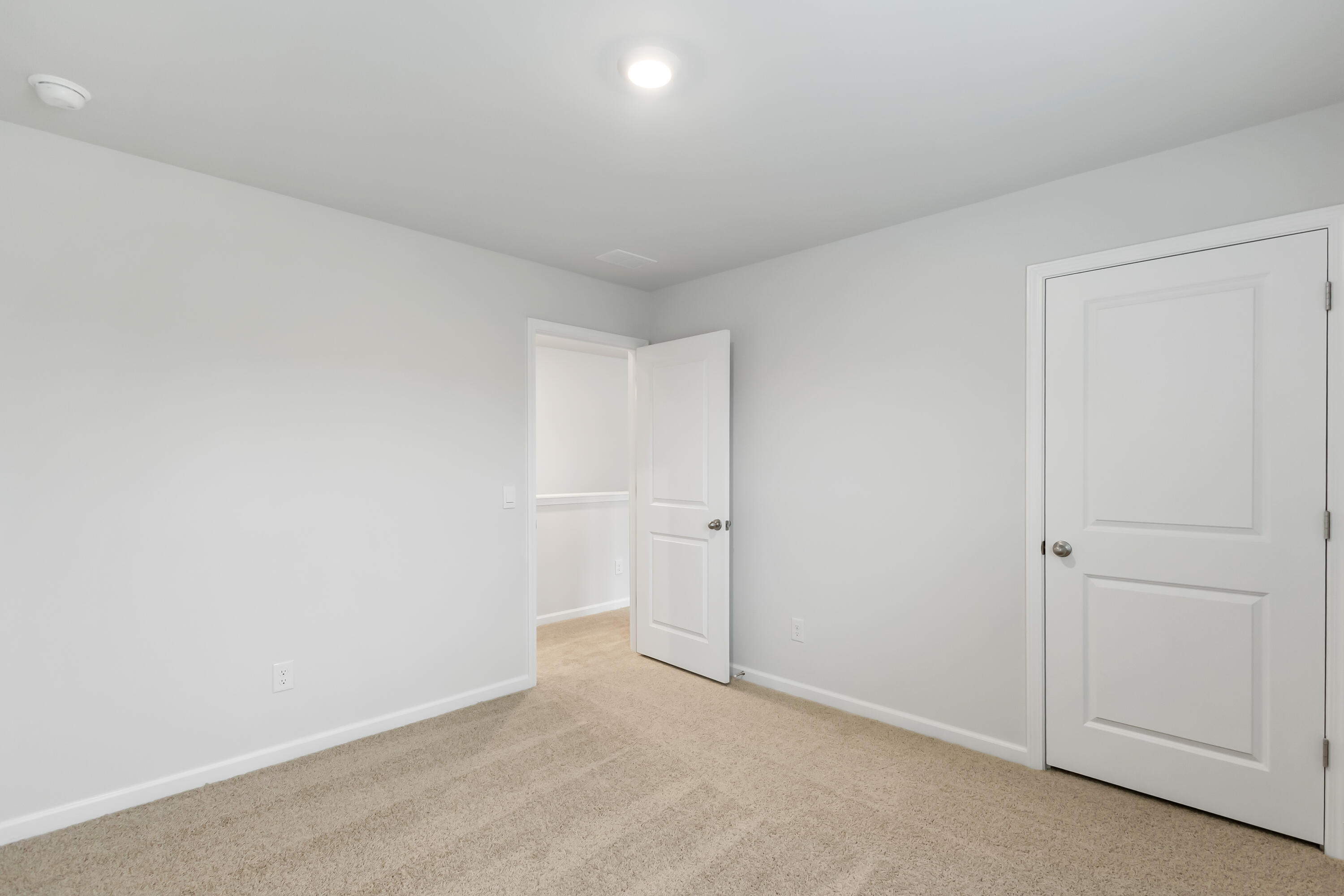 221 Yarrow Way Moncks Corner, SC 29461 - Photo 30 of 41 148 Grouper Ln Interior_28