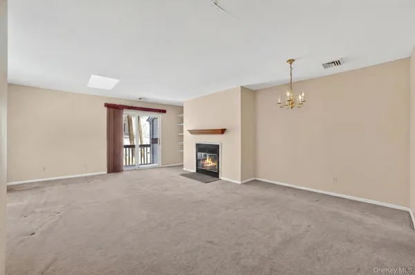 $300,000 | 97 Sunfish Landing, Mohegan Lake, NY 10547