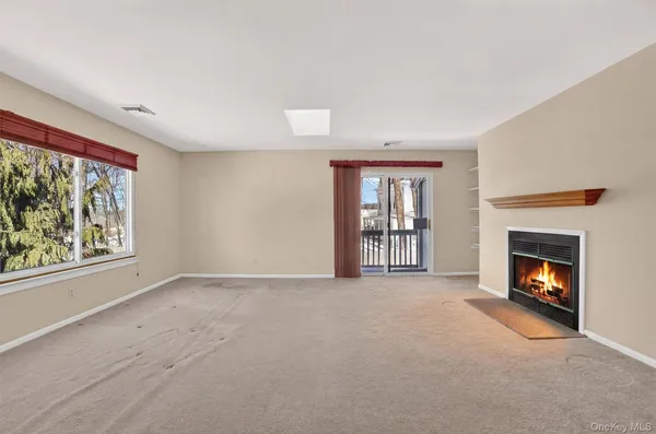 $300,000 | 97 Sunfish Landing, Mohegan Lake, NY 10547