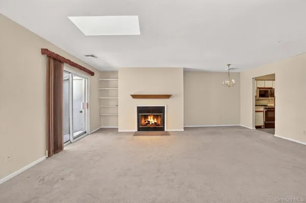 $300,000 | 97 Sunfish Landing, Mohegan Lake, NY 10547