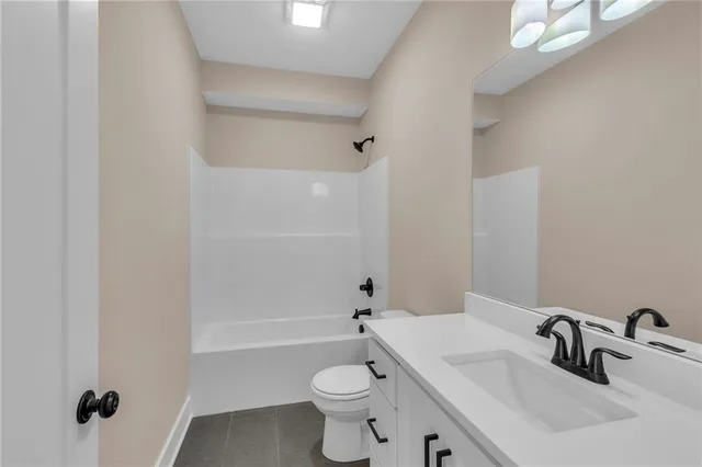 $435,000 | 1111 Old Time Drive, Excelsior Springs, MO 64024