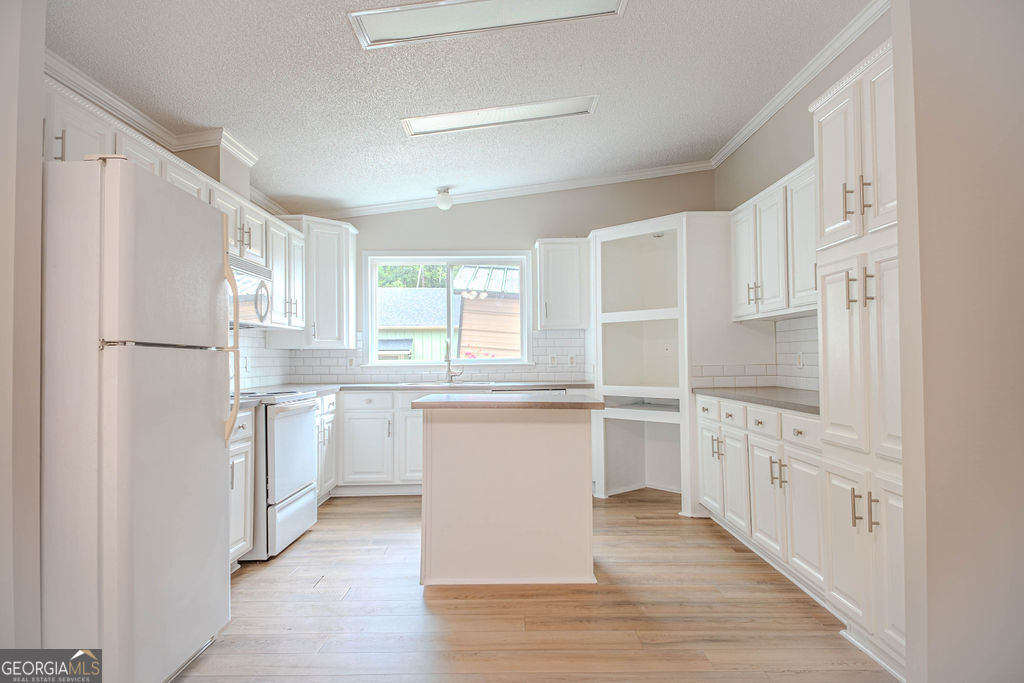 25 Deep Water Road Mansfield, GA 30055 - Photo 12 of 41