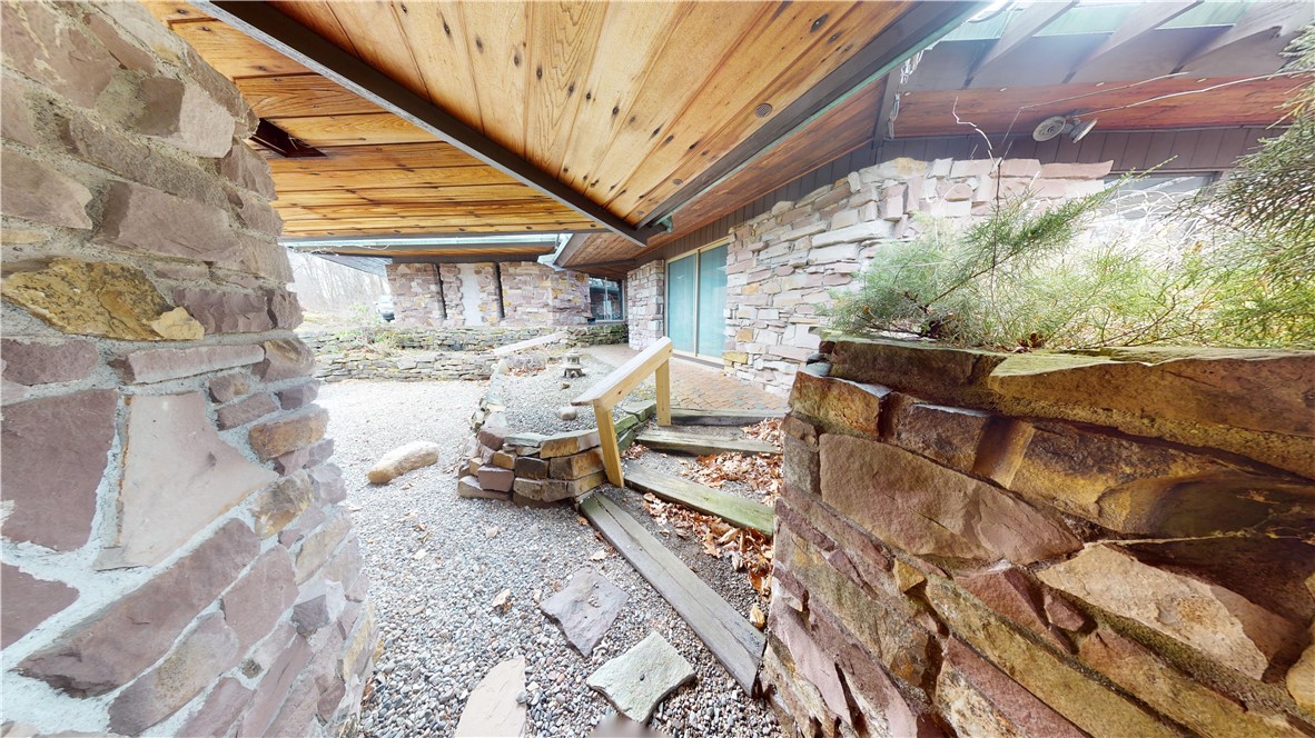 200 Steele Road Perinton, NY 14450 - Photo 13 of 27