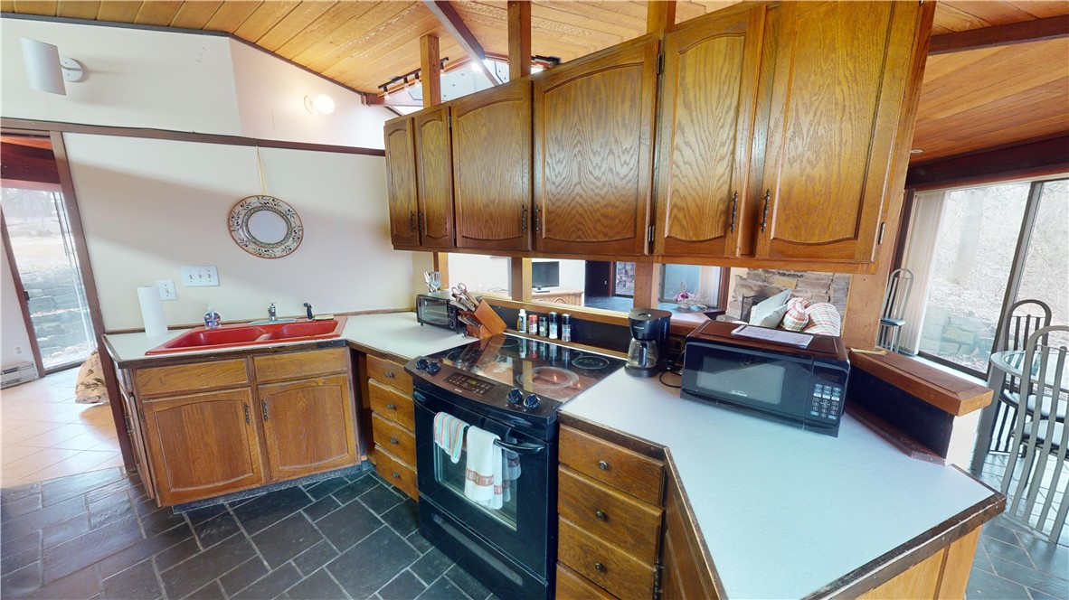 200 Steele Road Perinton, NY 14450 - Photo 20 of 27