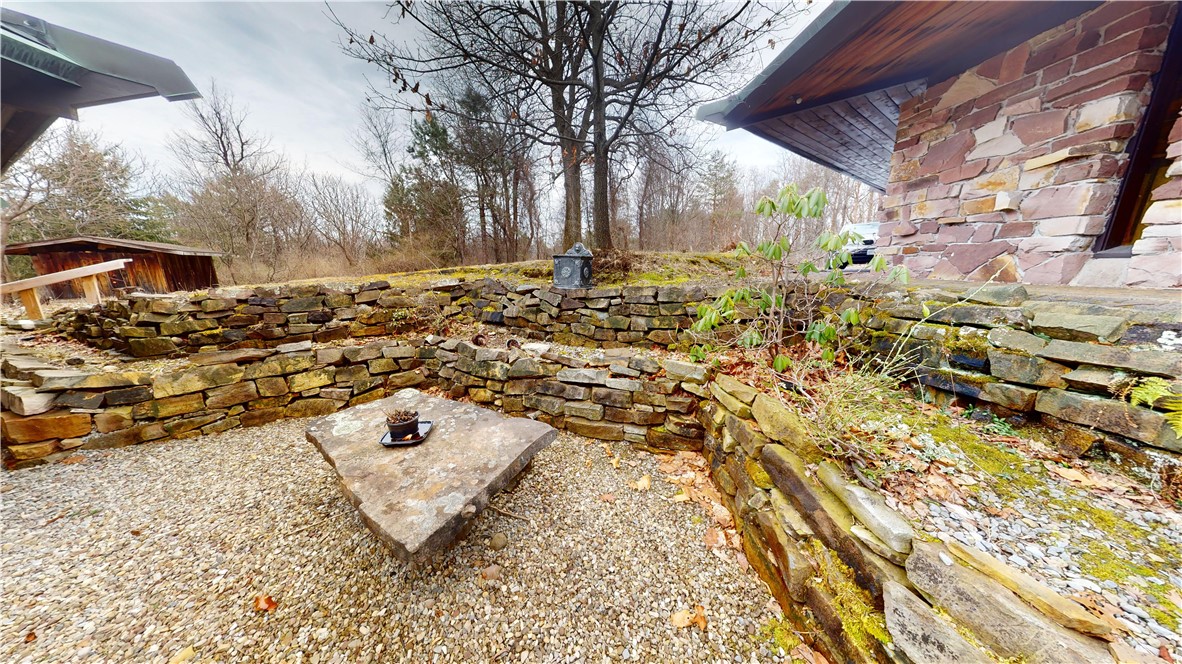 200 Steele Road Perinton, NY 14450 - Photo 2 of 27