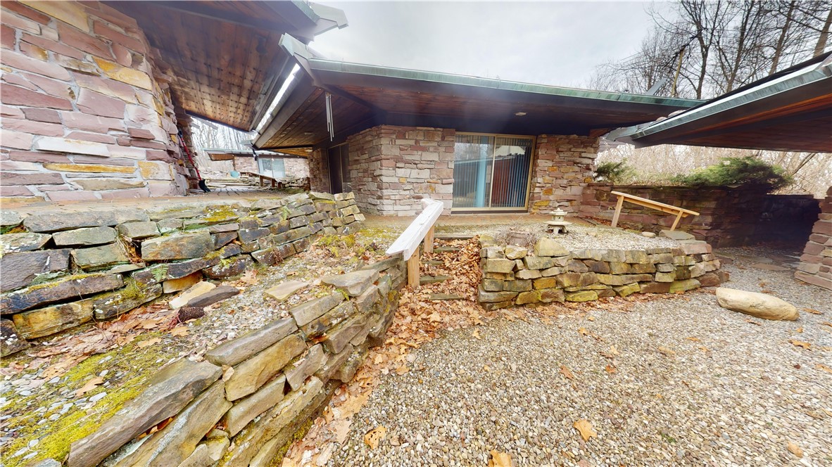 200 Steele Road Perinton, NY 14450 - Photo 3 of 27