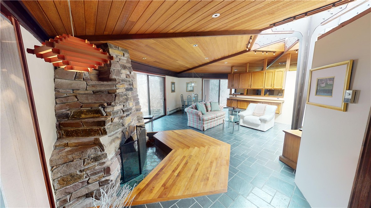 200 Steele Road Perinton, NY 14450 - Photo 5 of 27